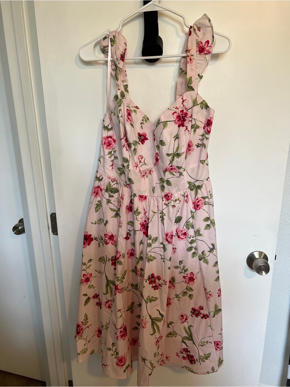Retro Chic Pink Floral Midi Dress with Ruffle Straps